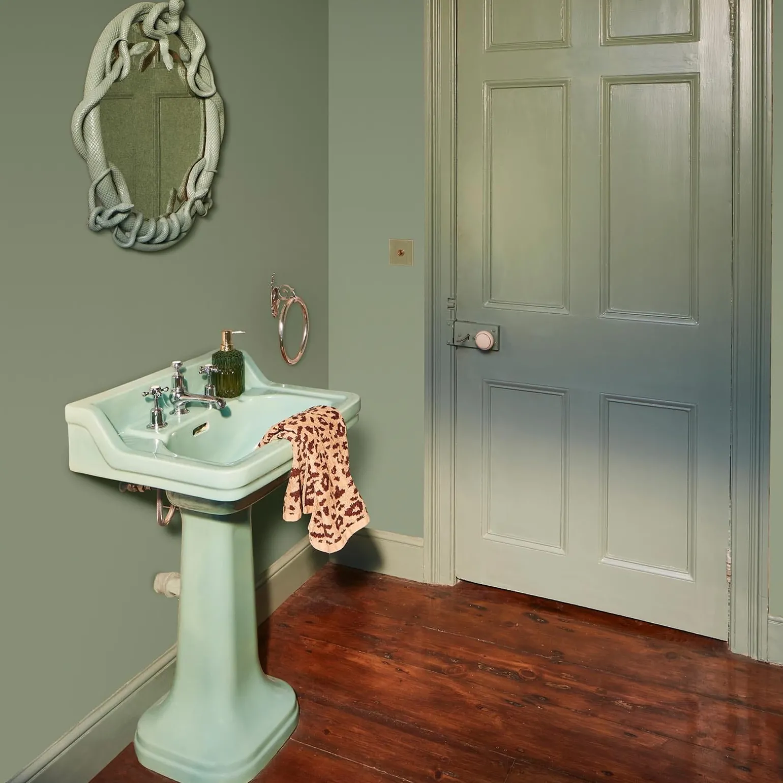 JADEITE Paint - 27